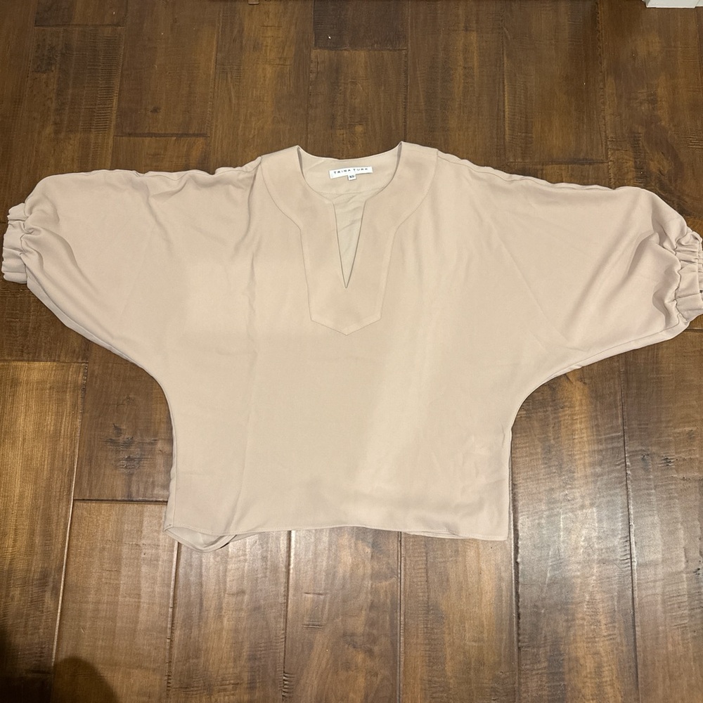Trina Turk Cream Batwing Sleeve Blouse